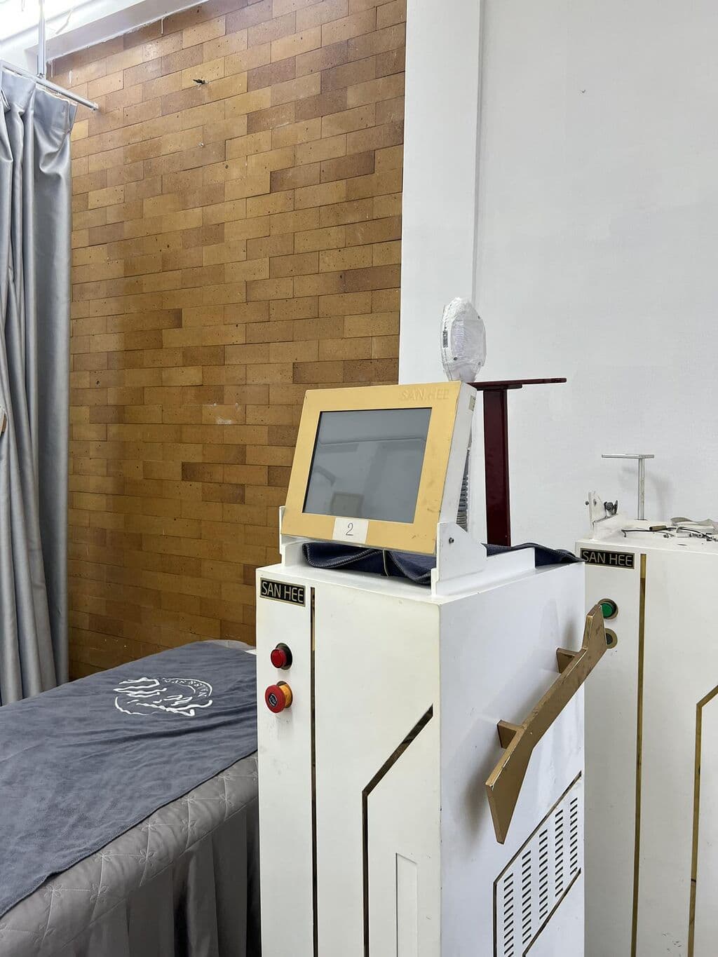 Máy triệt lông công nghệ mới tại TriN Spa